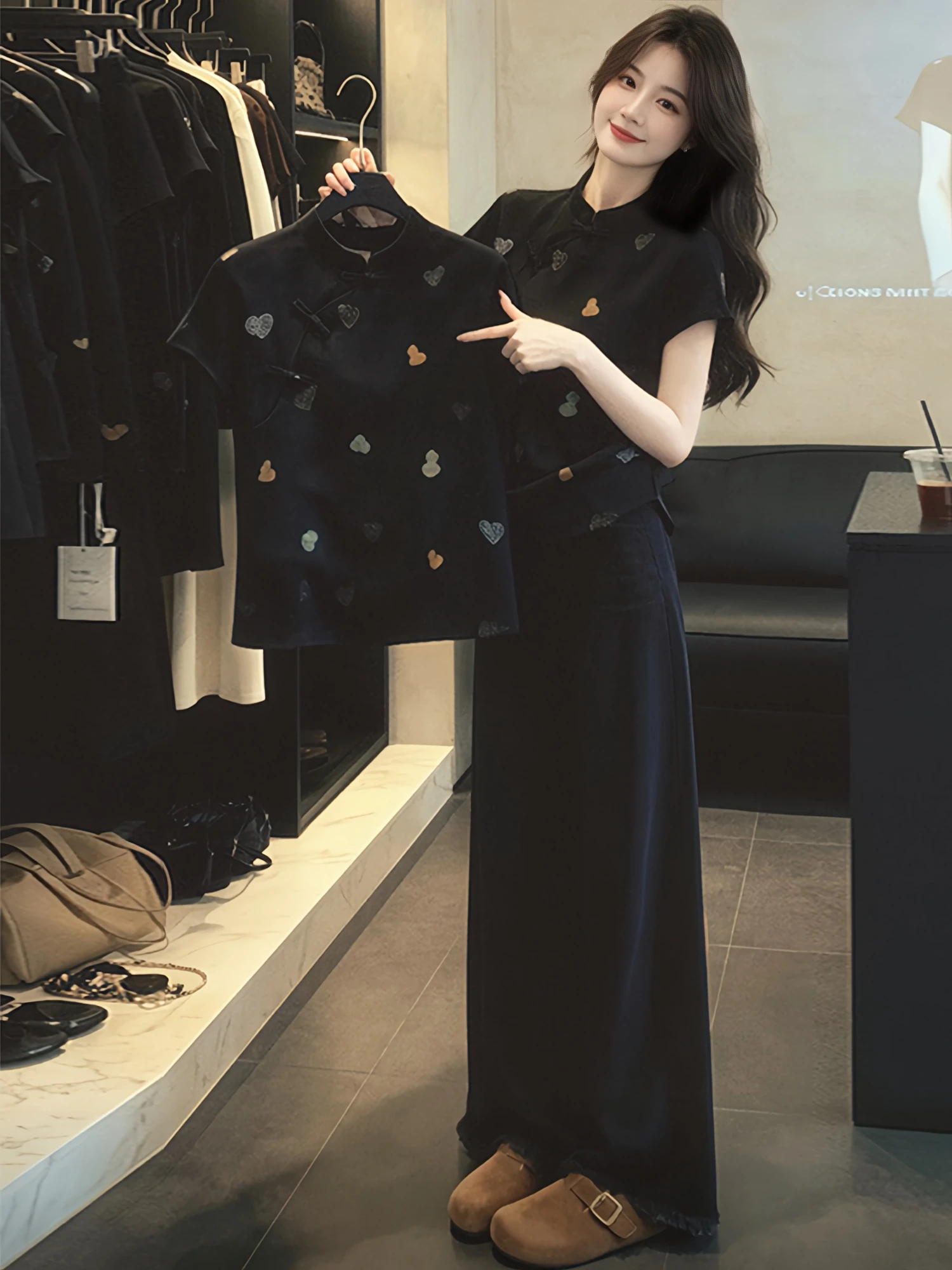 

New Chinese Style Embroidered Short Sleeve Shirt 2026 Summer Slimming Modified Qipao Style Business Casual Breathable Women's...