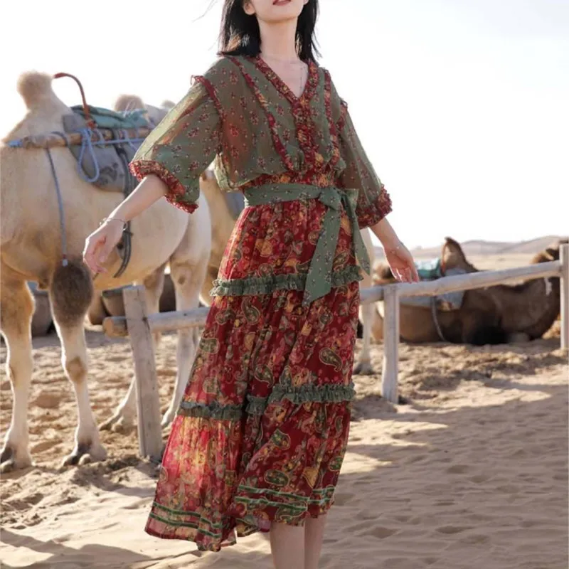 2025 vestido bohemio de verano de estilo étnico Vintage para mujer nuevo vestido largo con cuello en V y mangas de hoja de loto vestidos ajustados para vacaciones en la playa