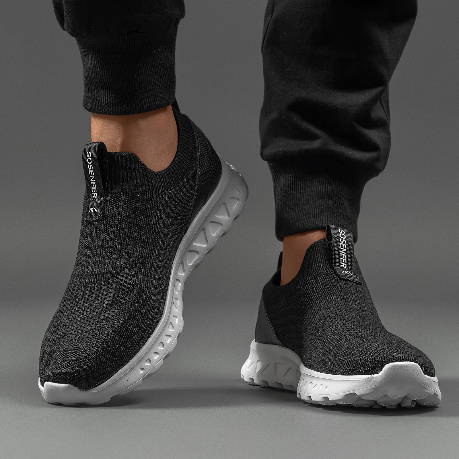 2024 Men Walking Shoes Non-Slip Work Casual Slip On Walking Sneaker Lightweight Knit Comfortable Wear Resistant Man Shoes 1271