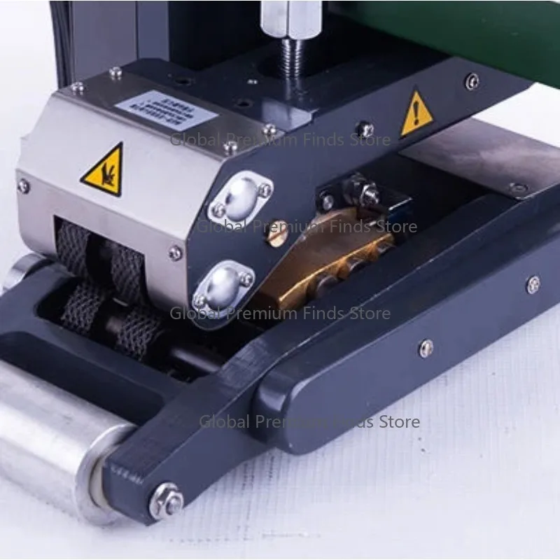 Professional 1800W Hot Wedge Geomembrane Welder for 1-3mm HDPE