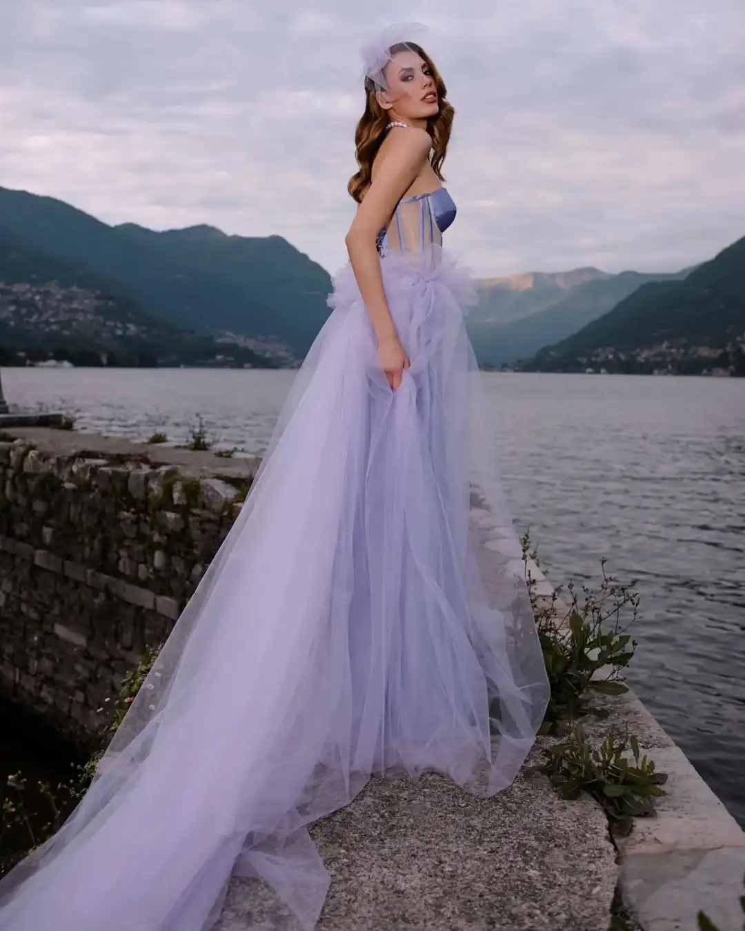 Suknie ślubne z tiulu w kolorze lawendy wróżki, marzycielskie, bez ramiączek, długie, drapowane suknie balowe na studniówkę, suknie ślubne z gorsetowym tyłem szyte na miarę.