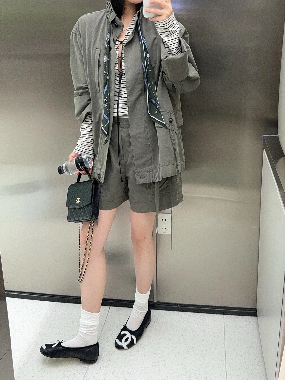 Fashionable Retro Money Style Women's Workwear Jacket Set Short Pants Two-Piece Suit Casual Loose Fit Autumn Collection