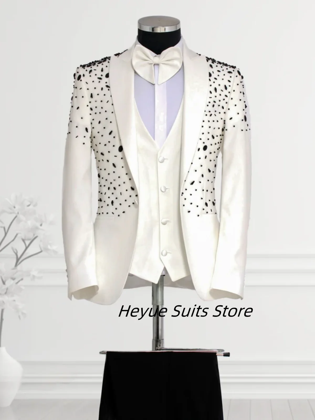 Classic Rhinestone Men Suits Slim Fit Lapel Groom Party Tuxedos Custom Made 3 Pieces Sets Male Blazers Fashion Vestidos Denovia