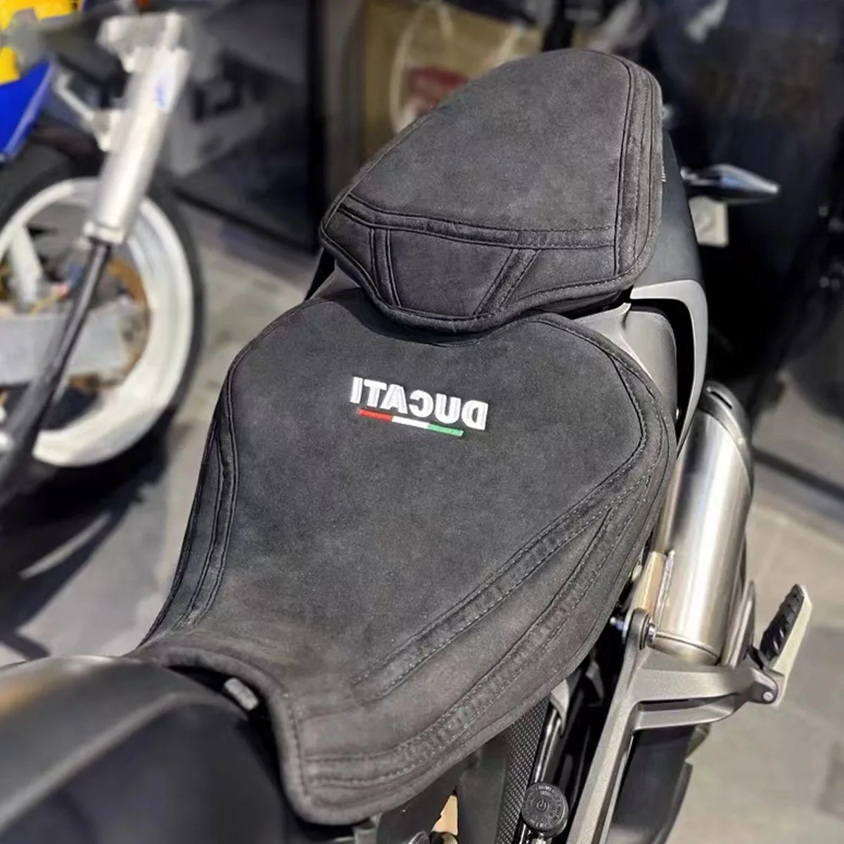 

New beautiful Custom Cushion Soft Seat Cover Thickening softening non-slip FIT FOR Ducati Monster950 ducati 950 Monster