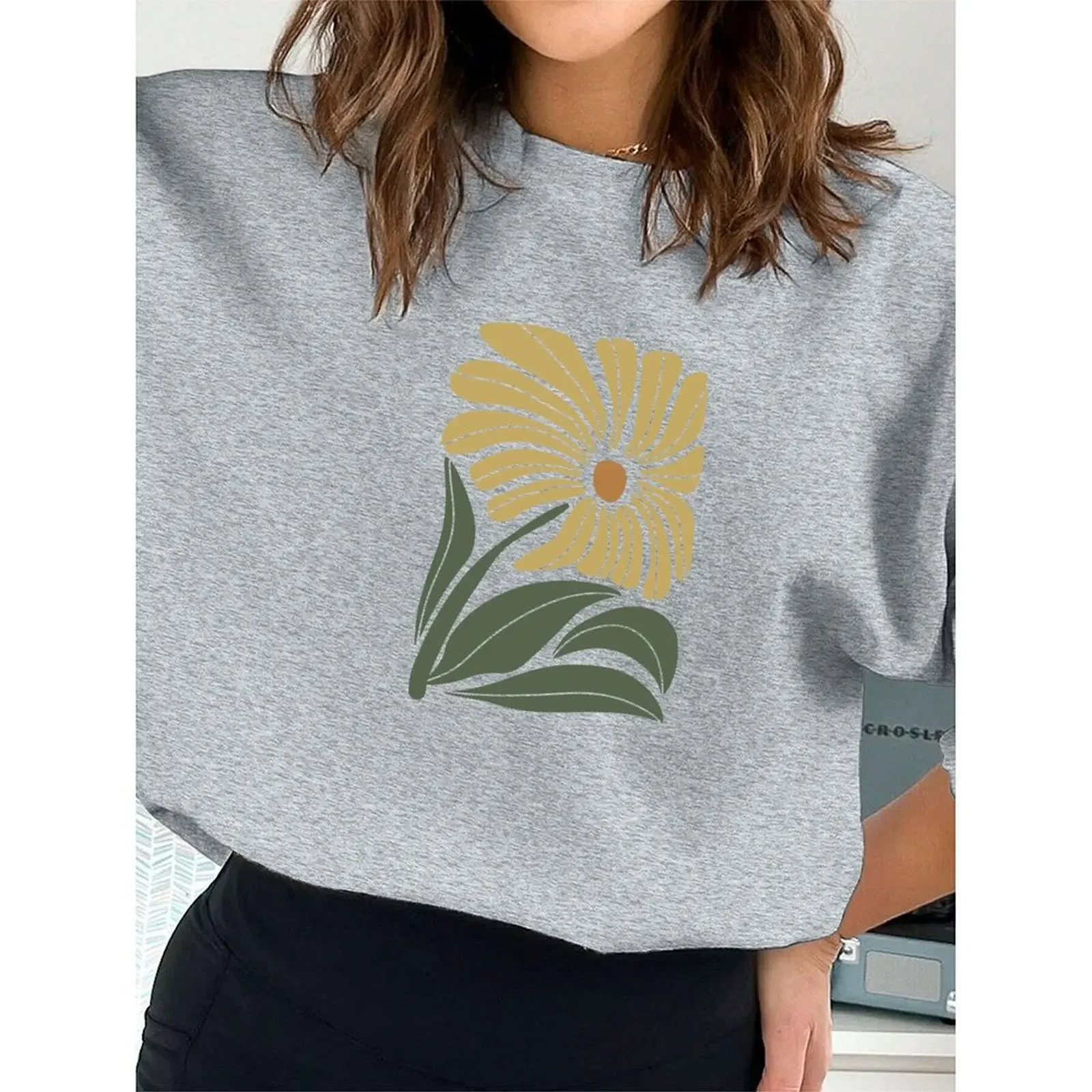 

Pullovers O-Neck Sweatshirts For Woman Long Sleeve Velvet Winter Casual Loose Lovely Floral Print Sweatshirt Tops 2025