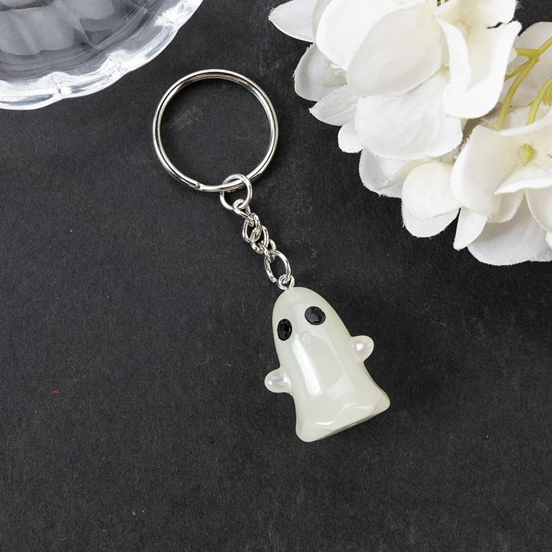 1PC Women Halloween Keychain Cute 3D Resin Glow In Dark Ghost Handbag Keyring Creepy Jewelry