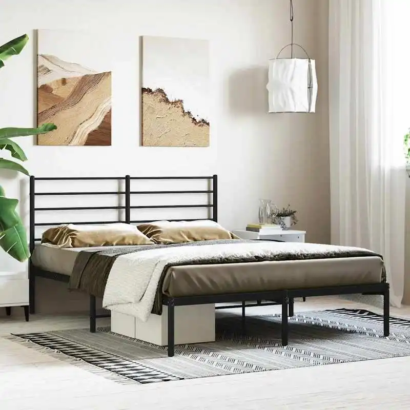 Cadre de lit en acier métallique noir 140 x 190 cm avec tête de lit intégrée, sommier à lattes métalliques, espace de rangement inférieur, design moderne élégant pour chambre parentale