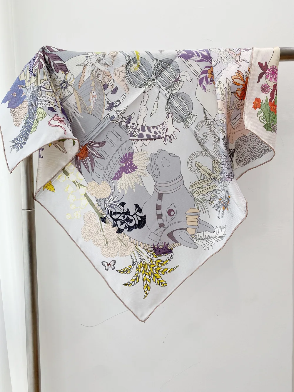 

Саржевый шарф 65 см, маленькие шелковые шали, женские роскошные шарфы, носовой платок, подарок для мамы, 65 см, банданы на шею, двойной принт