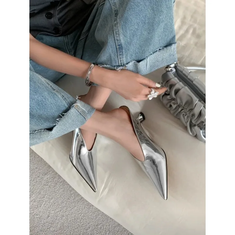 Tall with sloping heels and toe tips, French style high heels, pointed silver M ü ller, easy to wear, cool slippers for women