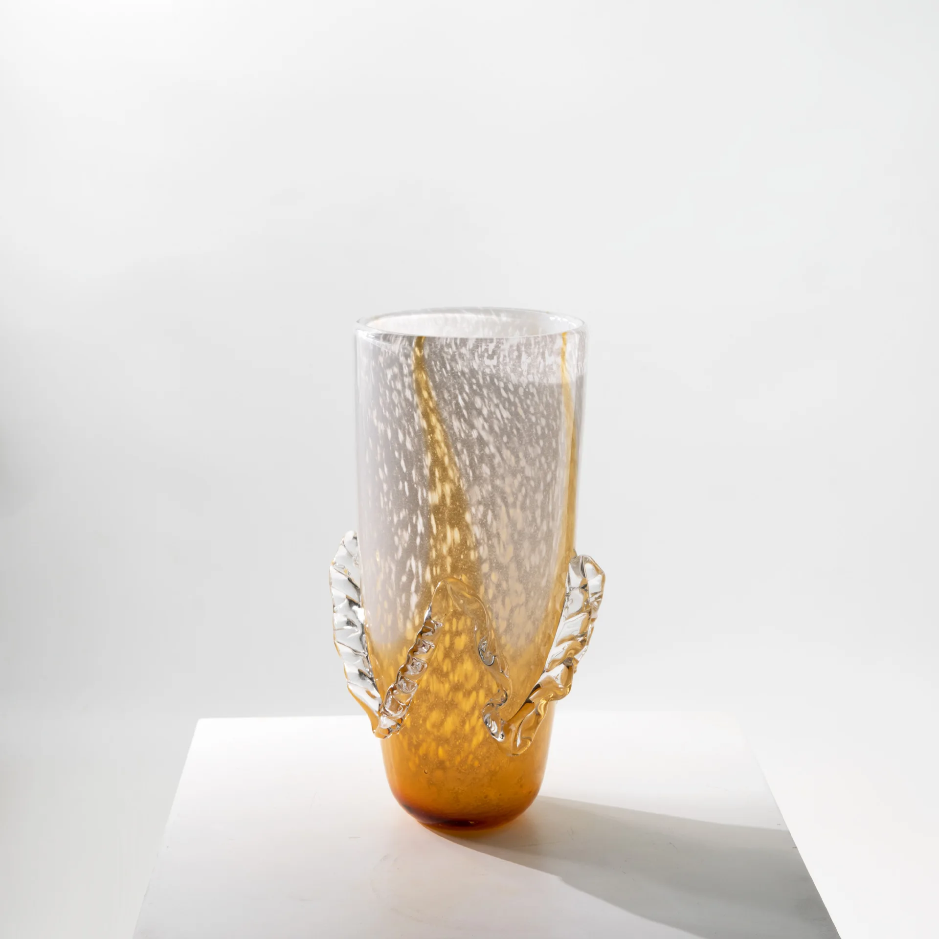 Simple light luxury amber skirt handmade glazed vase model room living room dining room flower soft decoration ornaments