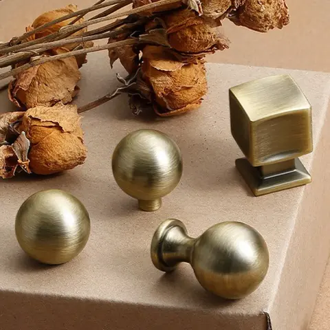 Antique brass single-hole cabinet pull Bronze round knob for wardrobe/cupboard Drawer/shoe rack handle kitchen furniture handles