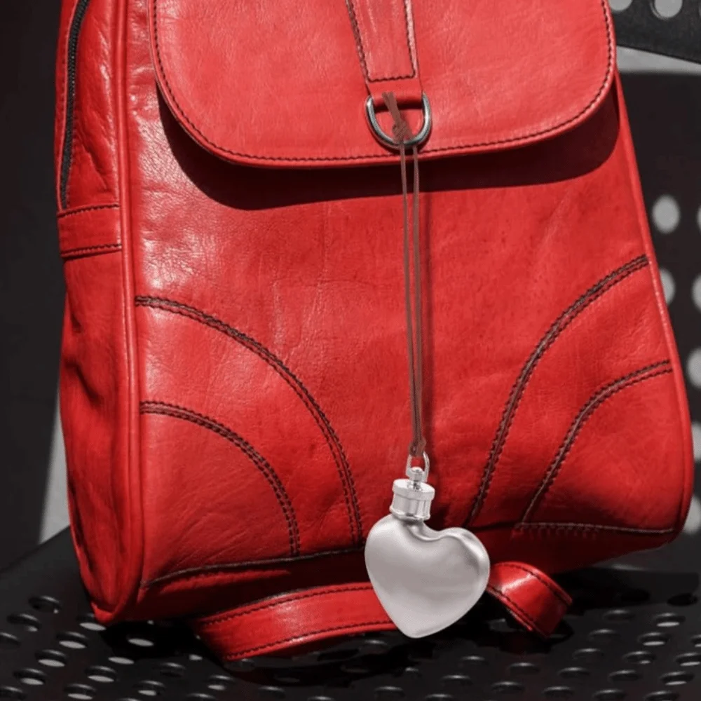 Creative Mini Heart Hip Flask 1 Oz Leakproof Wine Pot Food Grade Stainless Steel Flagon Winter