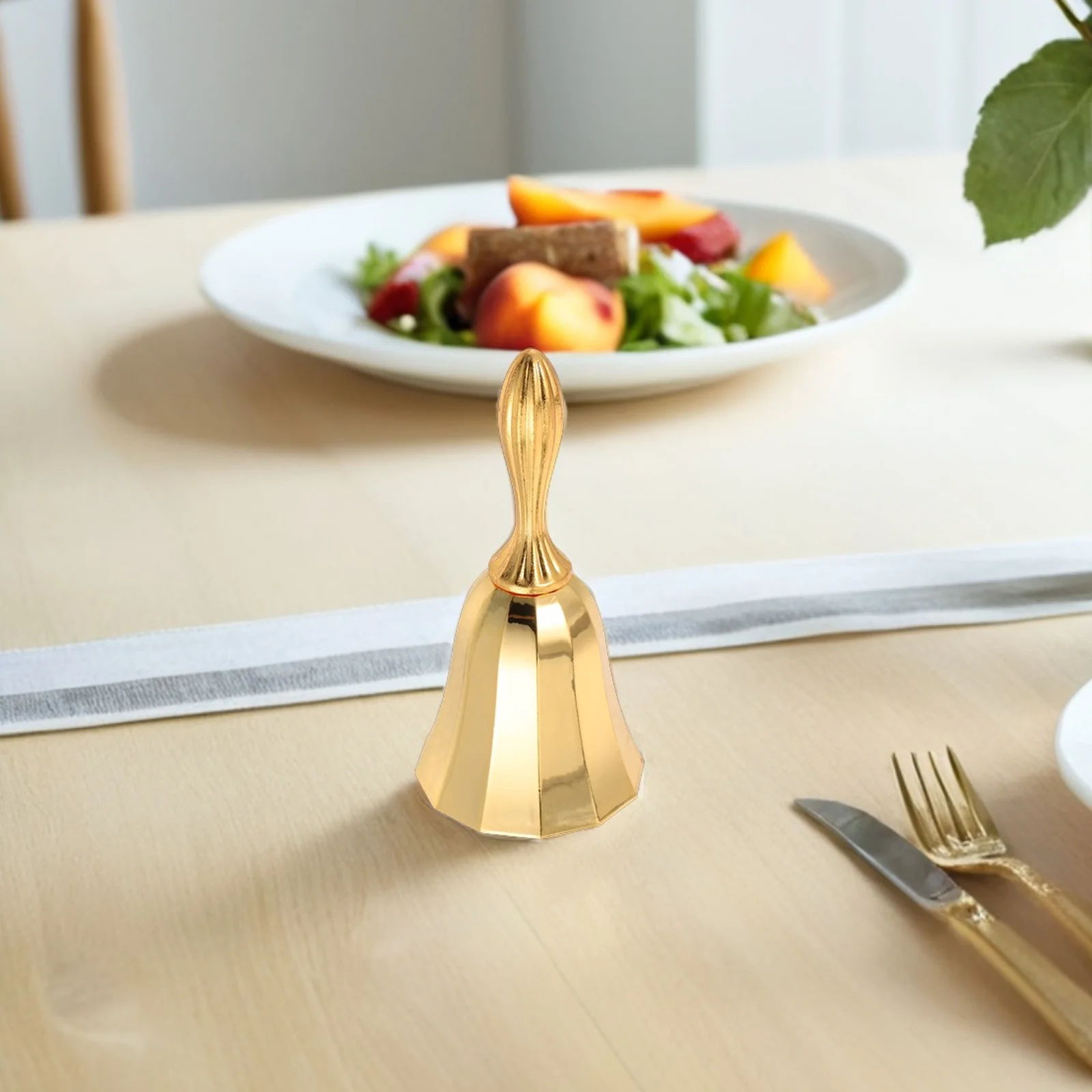

Elegant European Style Serving Handheld Metal Restaurant Call for Commercial Use Vintage Decorative Outdoor Dinner for Crafts