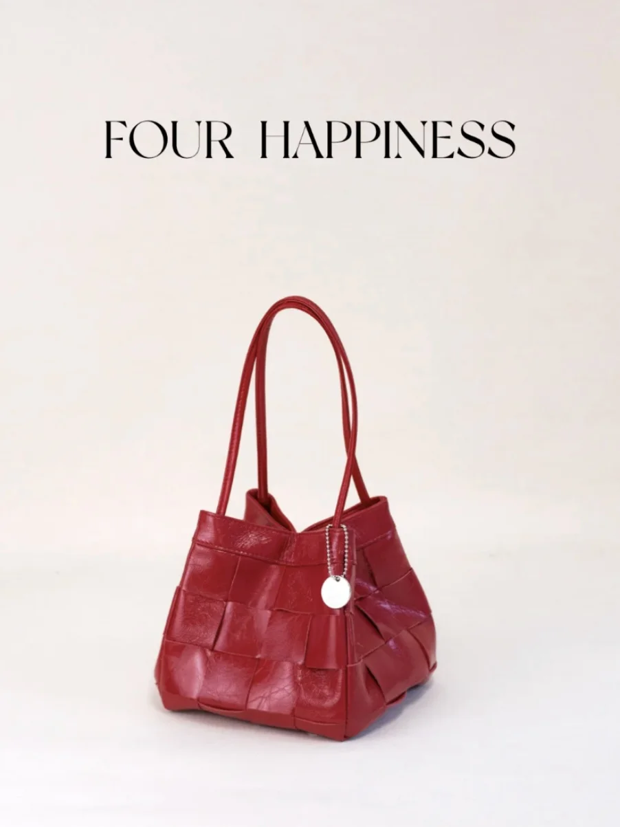 

New Chinese Sle Large Capaci Commuter Buet Bag Women's oulder Crossbody Handbag Handwoven Cowhide Leather Tote