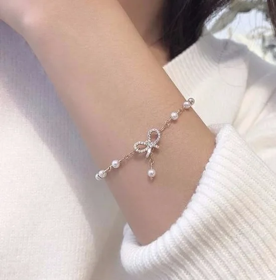 

New Elegant Pearl Bow Bracelet for Woman Luxury Zircon Bowknot Pendant Bracelet Fashion Girl's Sweet Wedding Jewelry Gifts