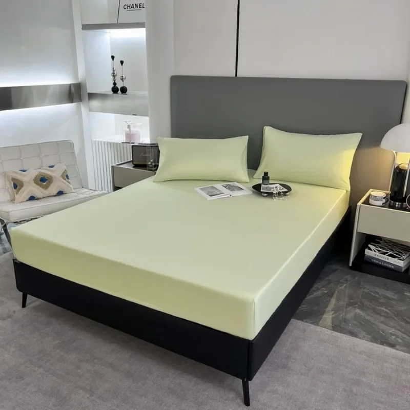 Skin-friendly and comfortable active printing and dyeing solid color abraded fitted sheet non-slip household