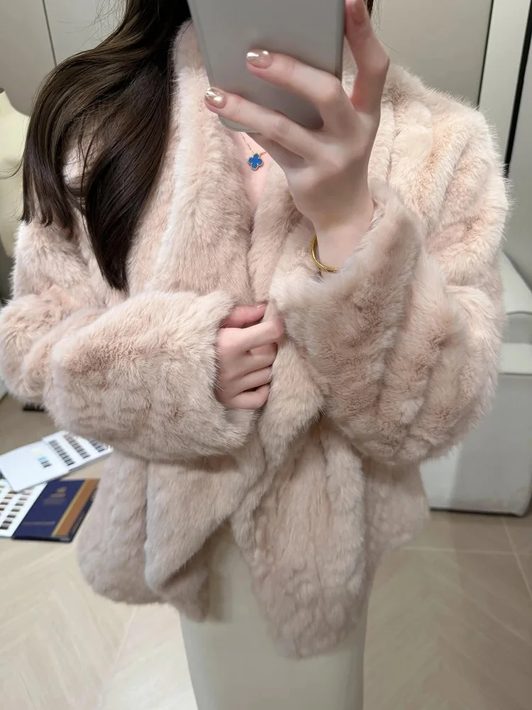 الوردي فو الأرنب الحلو معطف المرأة أنيقة طويلة الأكمام الدافئة الشتاء سترة خمر الكورية لطيف لينة فو الفراء عالية الجودة القمم جديد