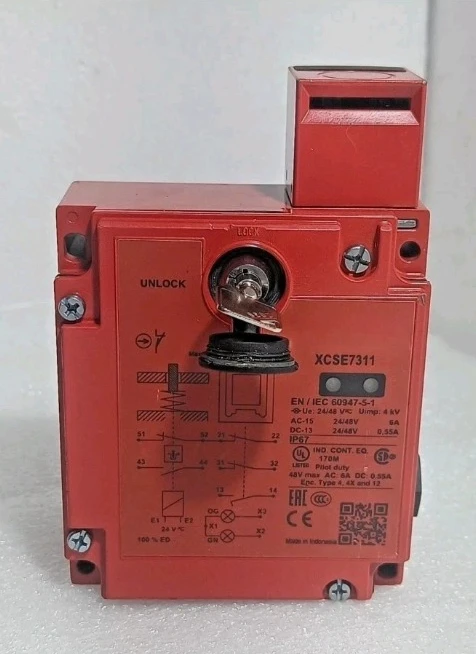 العلامة التجارية الجديدة الأصلية XCSE7311 مفتاح حد الأمان 24 التيار المتناوب/في صندوق الشحن السريع