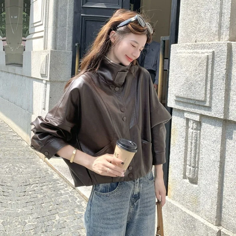 

Коричневая кожаная куртка Maillard с воротником-стойкой для женщин, осенняя новая свободная модная и стильная кожаная куртка в стиле ретро