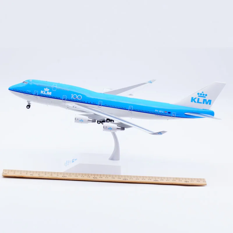 XX20345 Alloy Collectible Plane Gift JC Wings 1:200 KLM Royal Dutch Airlines Boeing B747-400 Diecast Model PH-BFG & Aviation Tag