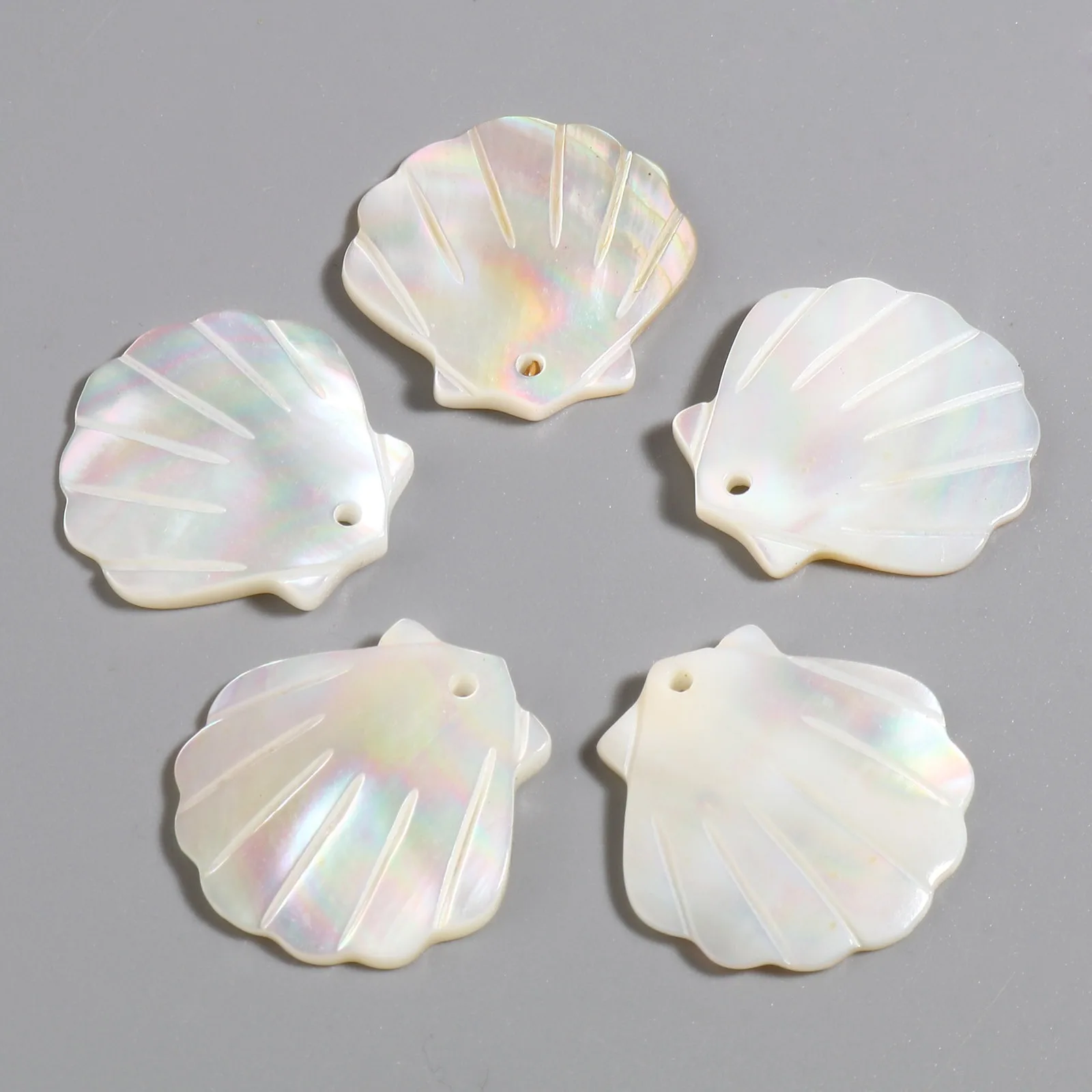 2pcs New Shell Shaped Charms Creamy-White Pendants DIY Making Necklace Earrings Jewelry Women Party Gifts Findings 22mm x 22mm