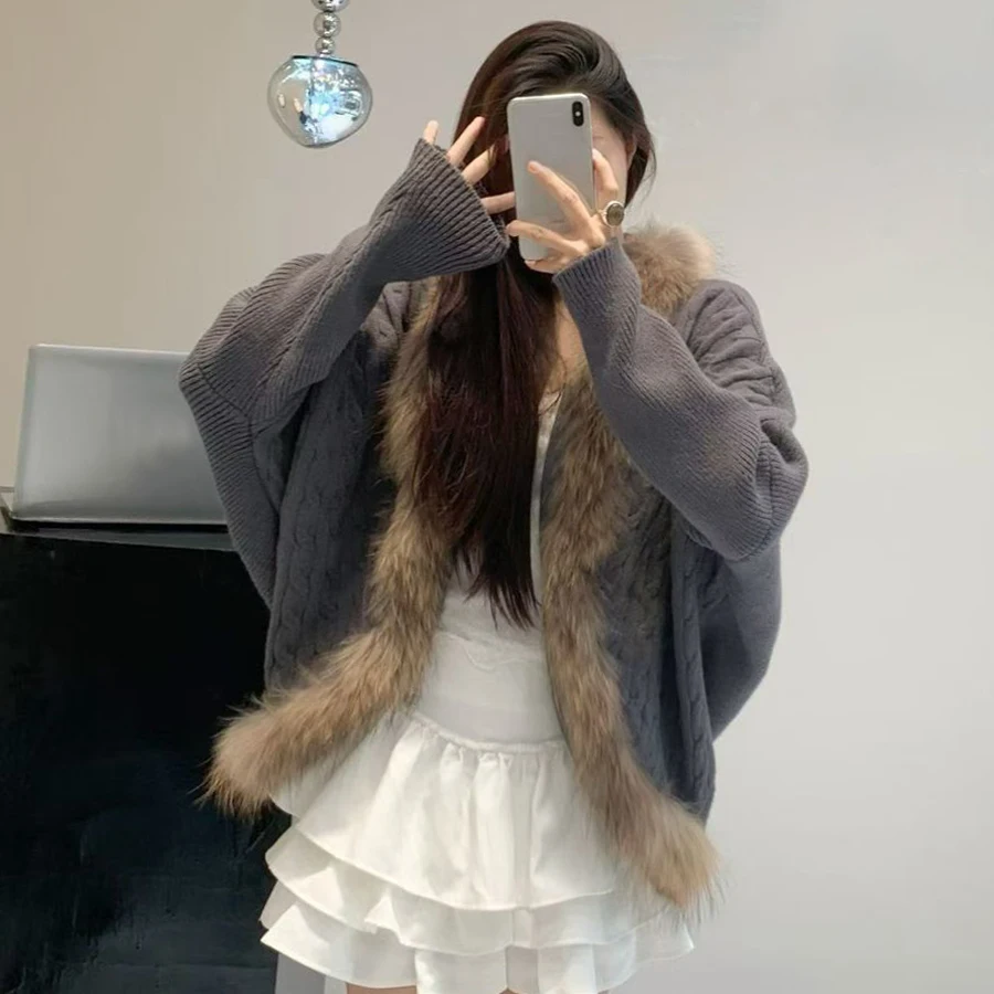 هوديي حقيقية الراكون الفراء طوق البلوزات للمرأة سترة الكشمير المعنقة الخريف الشتاء نمط جديد سترات من فراء الكشمير