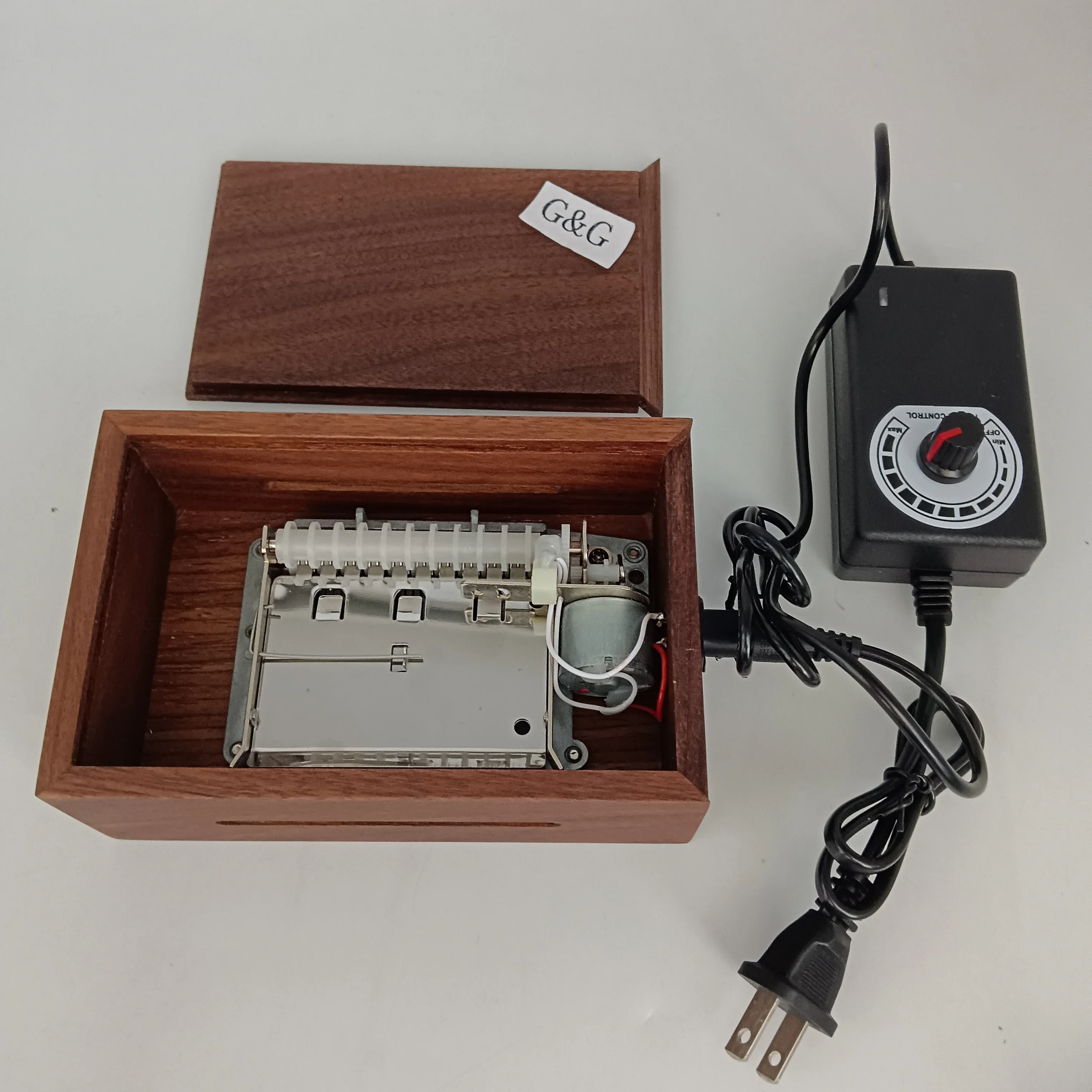 

Retro Wooden Electric Motor Music Boxes Hole Puncher Paper Tape 30 Note Music Box
