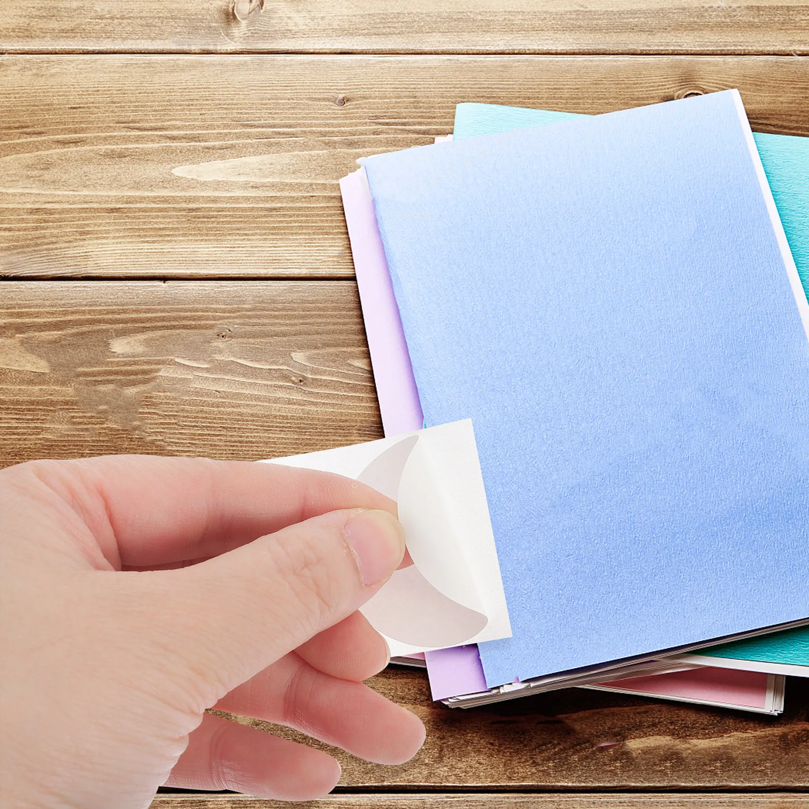 

1 рулон самоклеящихся термоэтикеток с гладкой поверхностью, многоразовые, для инвентаризации, художественных работ, цветовой кодировки, проектов