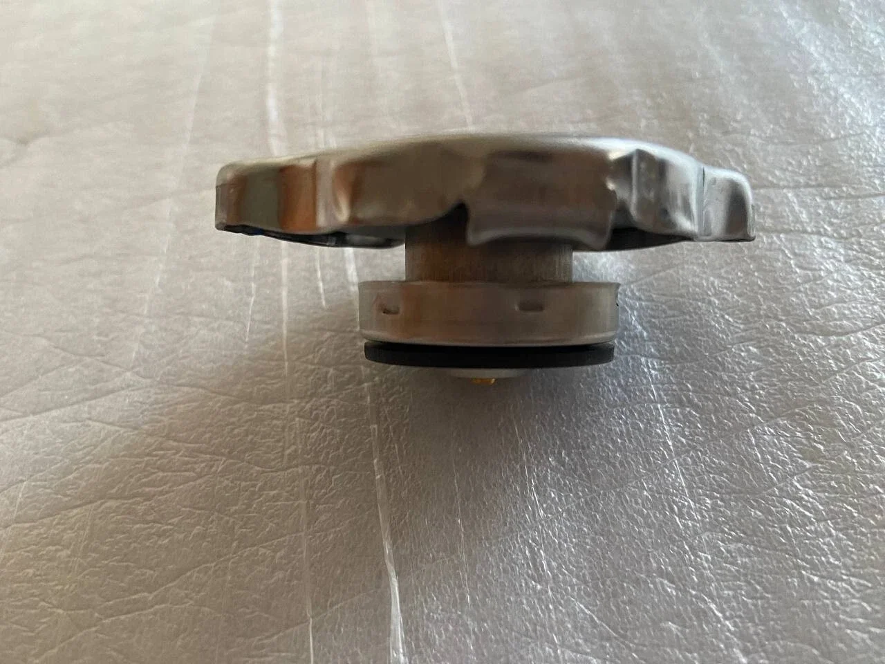 Original Kühlerdeckel für Suzuki D-MAX GSXR1000 Hayabusa GSXR750 M109 RMZ450 250 1.1 Bre OEM 17730-14G00 – Detail 5