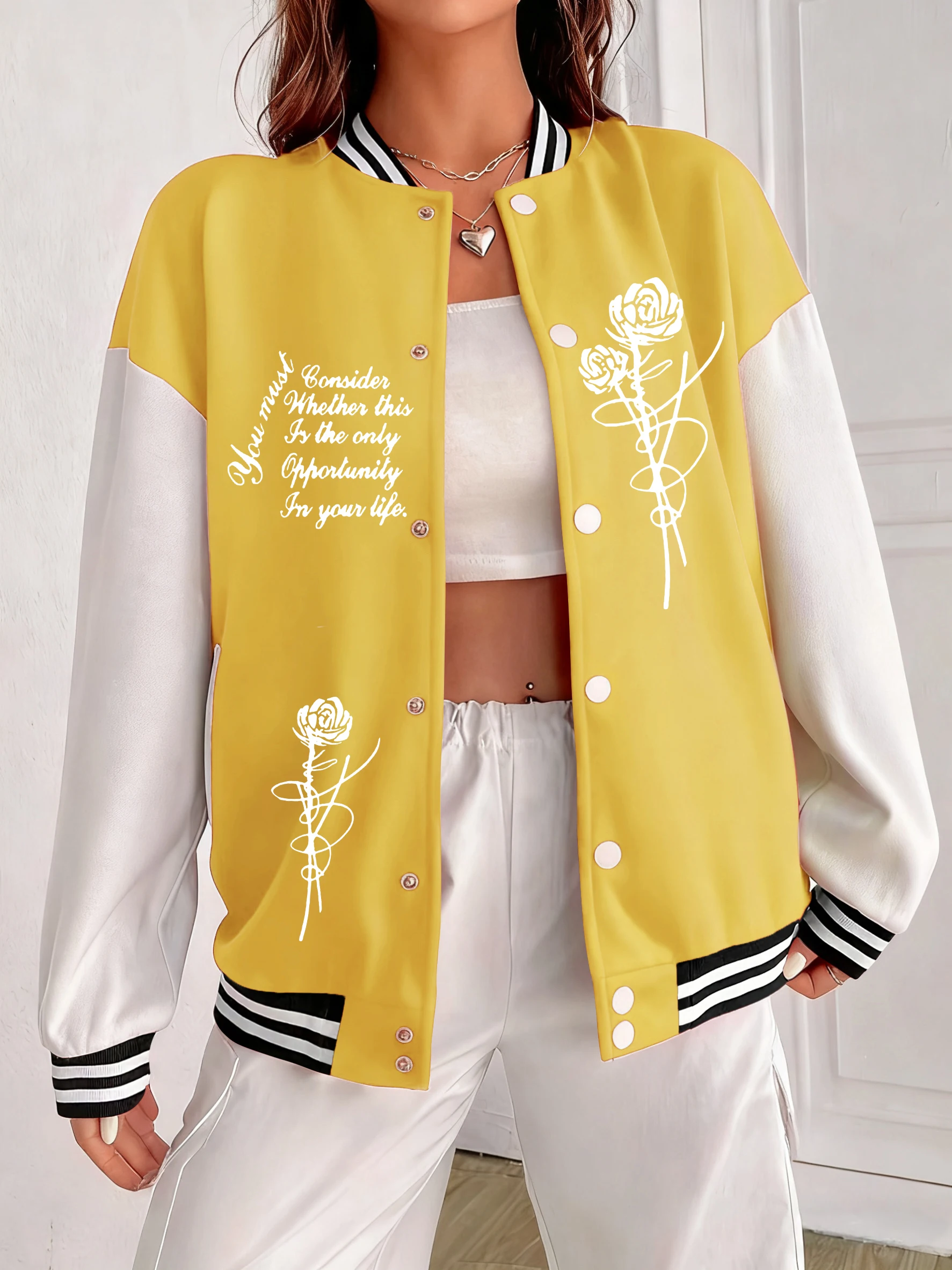 

Женская куртка с принтом роз и художественных слов, повседневная бейсбольная форма на пуговицах, хлопковая свободная одежда, осенняя спортивная одежда