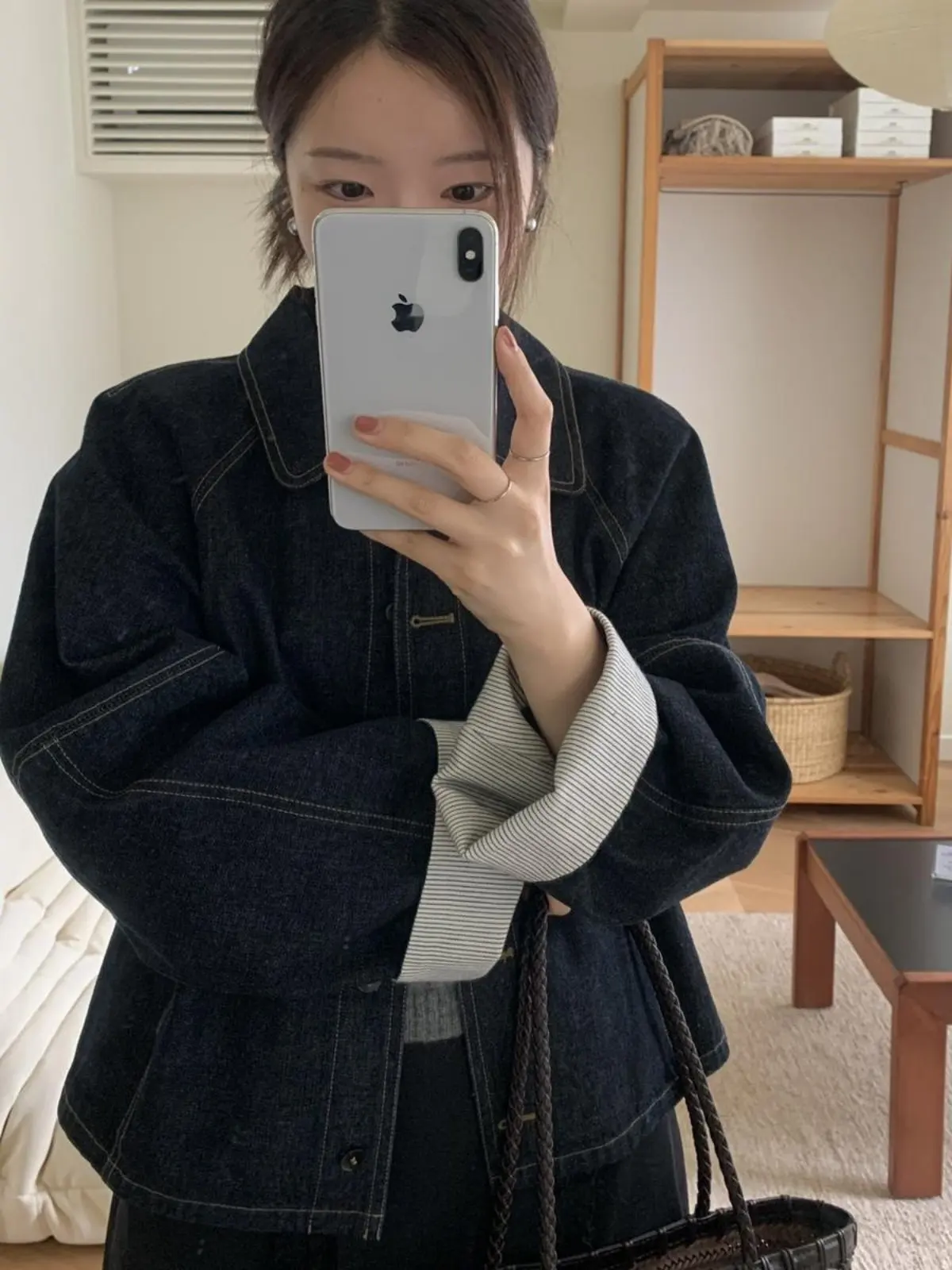 

Корейская модная джинсовая куртка в стиле пэчворк, женская свободная куртка с отложным воротником на одной пуговице, укороченная, трендовая весенняя верхняя одежда