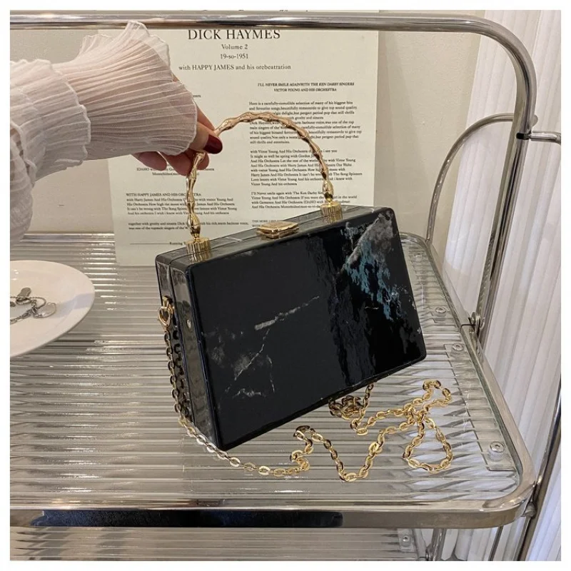 

Стильная повседневная простая модная сумка через плечо для женщин с модным дизайном и мини-клатчем