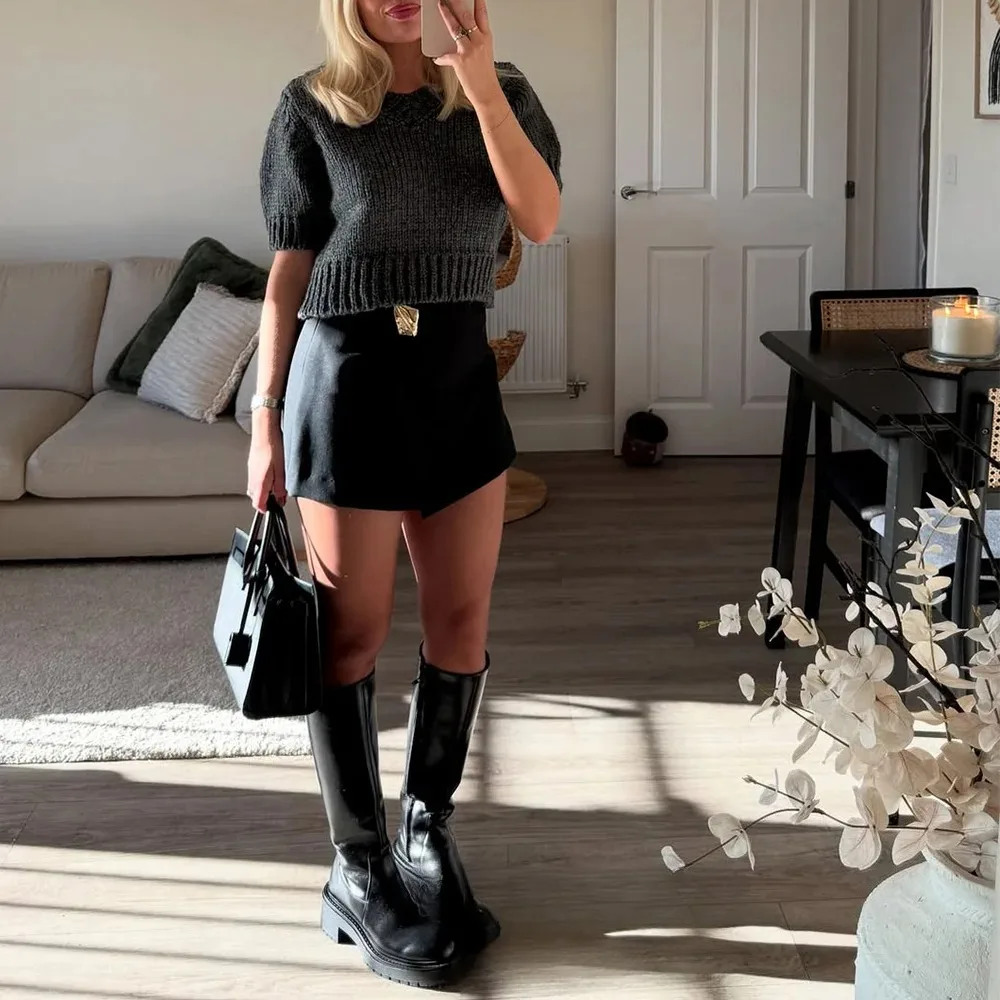 콘달라 캐주얼 시크 브라운 미니 숏 스커트 앞트임 하이웨이스트 와이드 레그 숏츠 여성 패션 2025 스트리트웨어 가을 숏츠