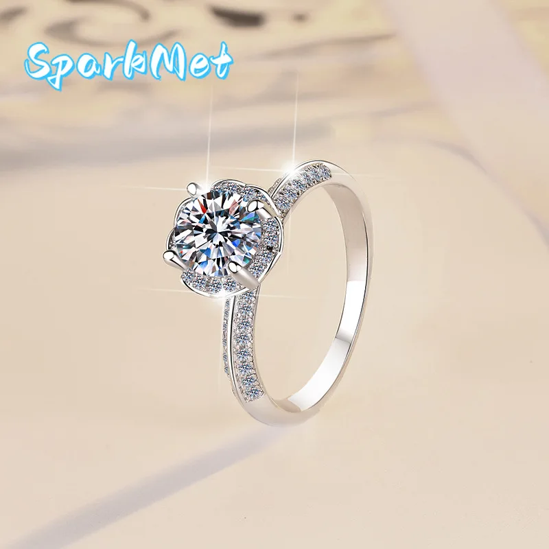 

Кольцо Sparkmet Bouquet для женщин из платины PT950 с муассанитом 1 карат — романтический букет, сияние 1 карат, нежный женский стиль