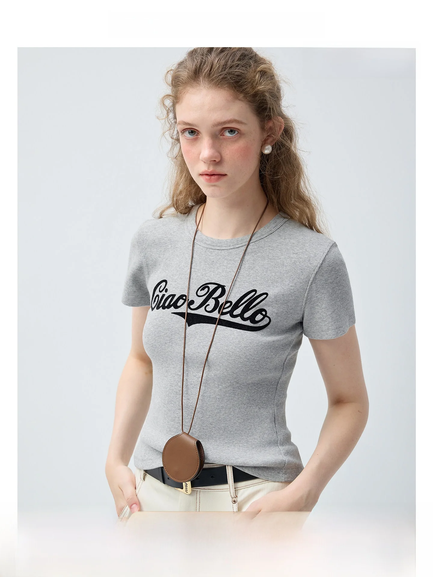 

Ретро-американская женская приталенная трикотажная футболка VEGA CHANG с надписью, короткий рукав, весенняя новинка, удобная, дышащая, в корейском стиле