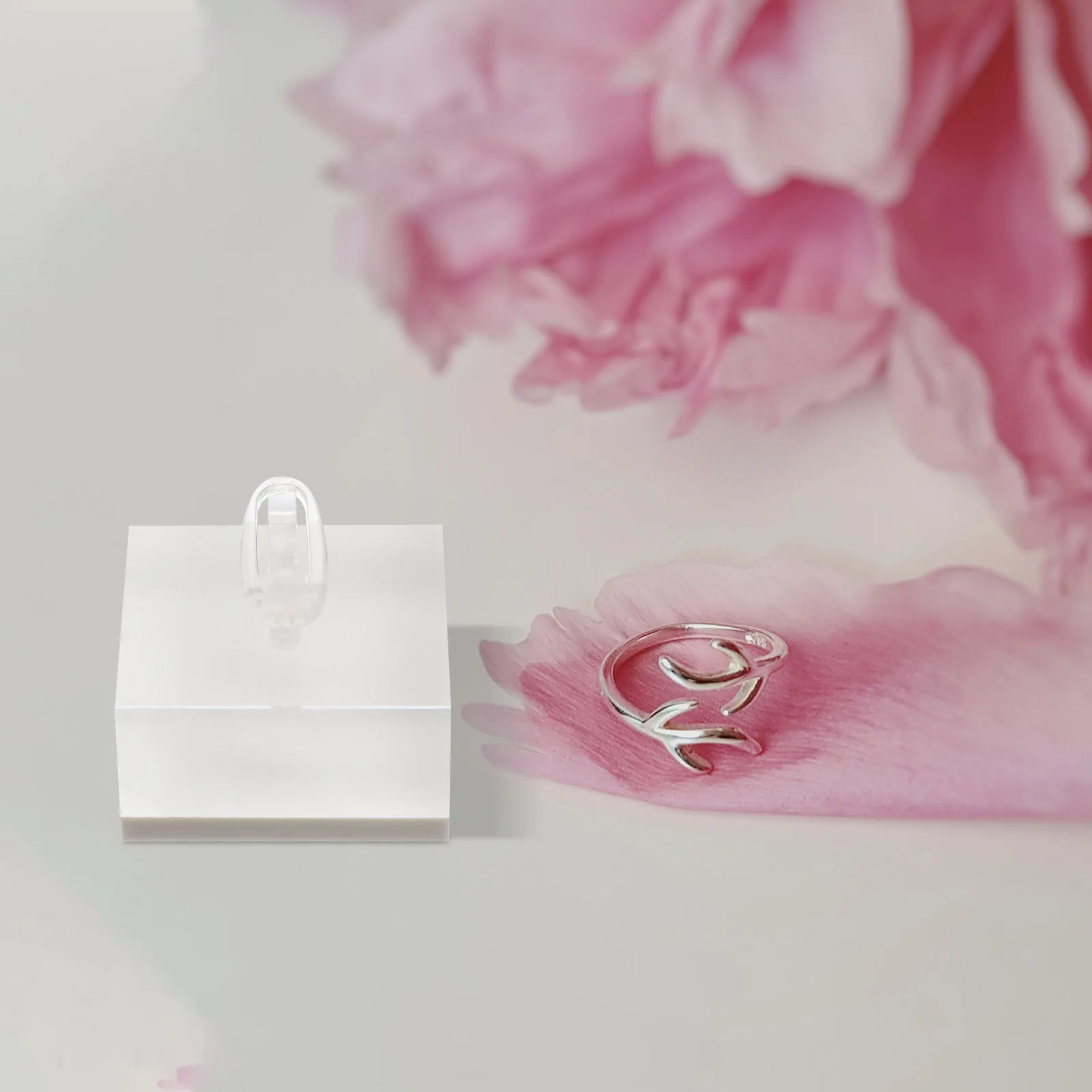 ชั้นวางแหวนอะคริลิคใส 1 ชิ้น ขนาดกะทัดรัด ทนทาน สำหรับจัดแสดงเครื่องประดับที่บ้านและร้านค้า