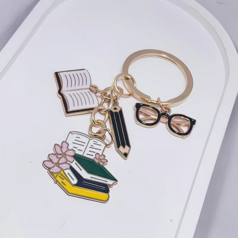 Graduation Season Bachelor's Cap & Alloy Book Keychain – Back-to-School Bag Charm, Backpack Pendant Decoration for Students