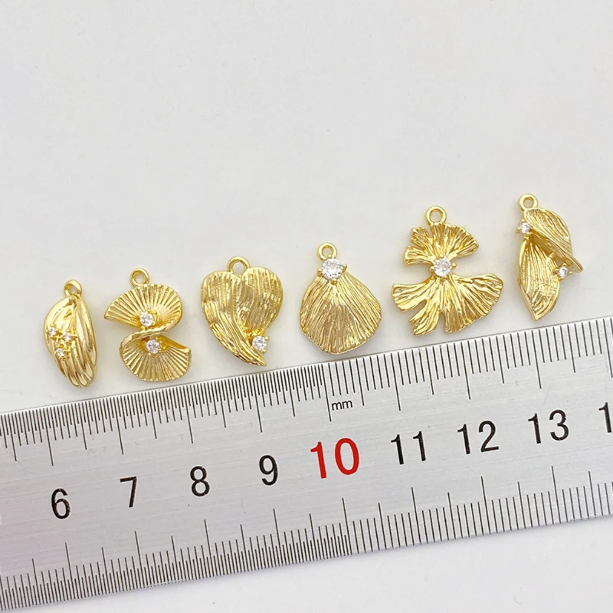 14K Gold Plated Inlaid Cubic Zirconia Ginkgo Love Leaf Charm Pendant DIY Findings for Bracelet Necklace Jewelry Making