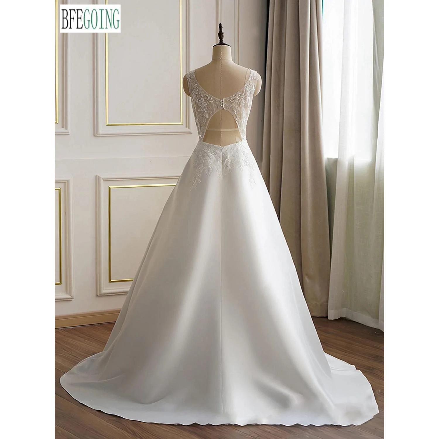 Ivory Lace Appliques Satin A-Line Wedding Dresses Court Train Custom Made Floor-Length Sleeveless Bridal Gowns