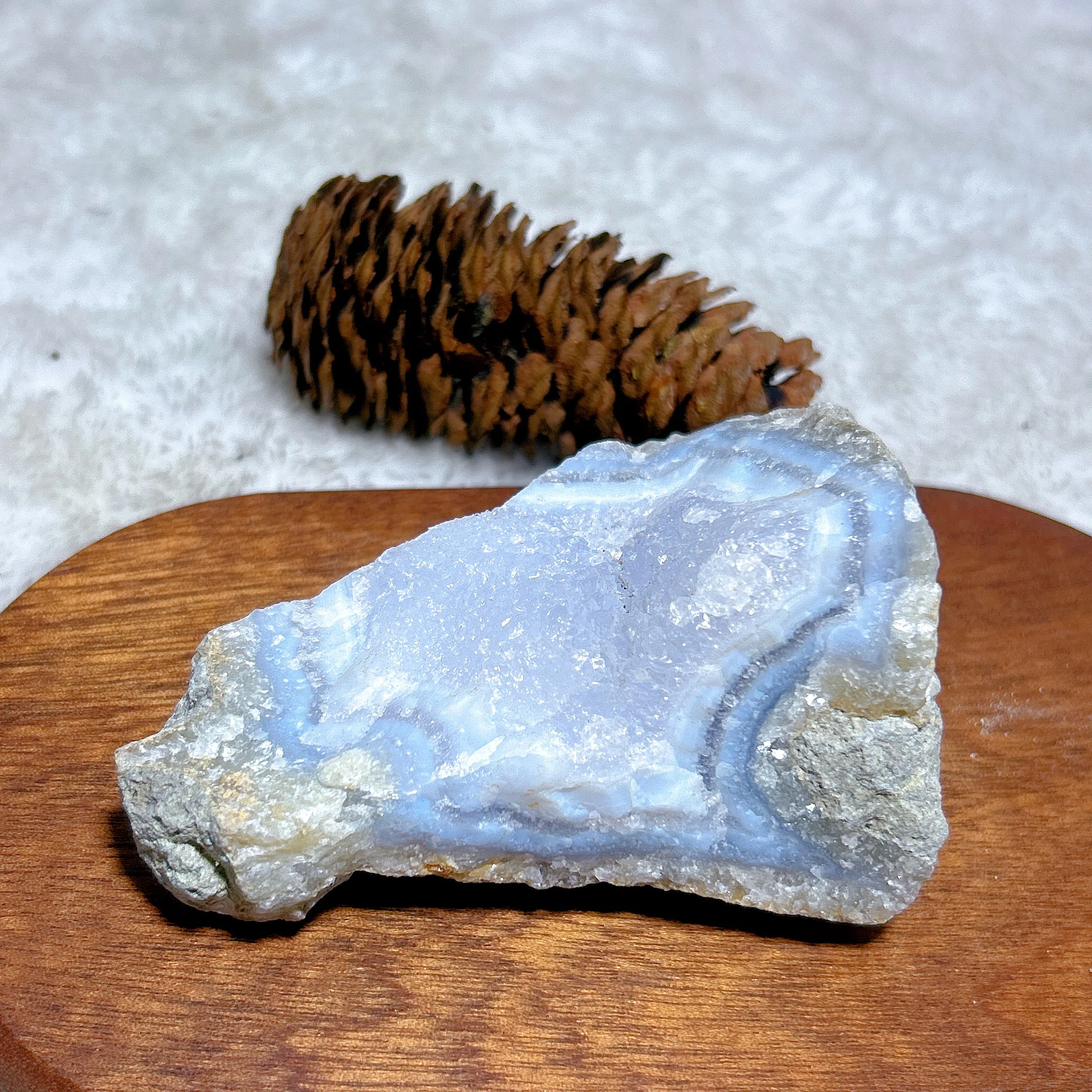 

Natural Crystal Blue Lace Agate Cluster Specimen Raw High Quality Healing Mineral Energy Stone Reiki Home Decorations Gift