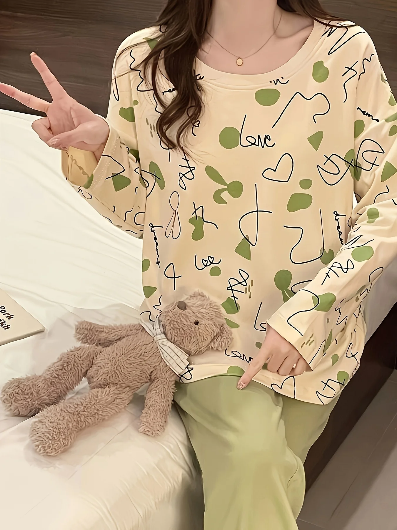 

2-Piece Women's Pullover Pajama Set, Long-Sleeve for Autumn/Winter, New Style, with a Sweet and Girly Vibe, Casual Loungewear Se