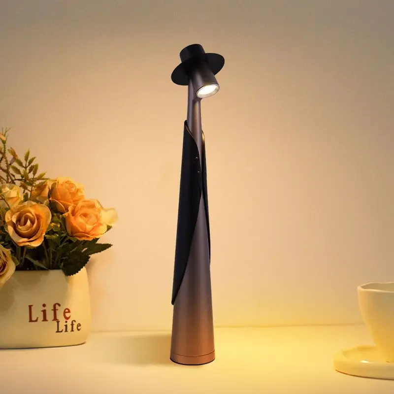 

Italian style table lamp, high-end table lamp, bedroom atmosphere