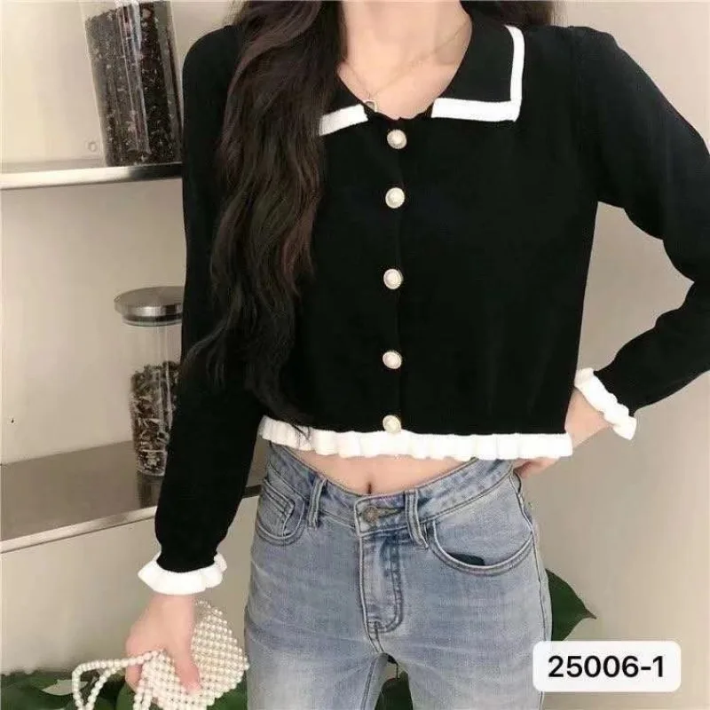 2024 Spring and Autumn New Korean Heart Machine Pearl Buckle Long Sleeve Short Doll Neck Knitted Clothes Trendy Women