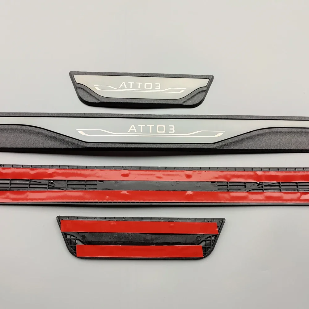 Battitacco della porta Protector Trim Car soglia Scuff Plate Stickers per BYD ATTO 3 2021 2022 2023 accessori per lo Styling del pedale in acciaio 2024