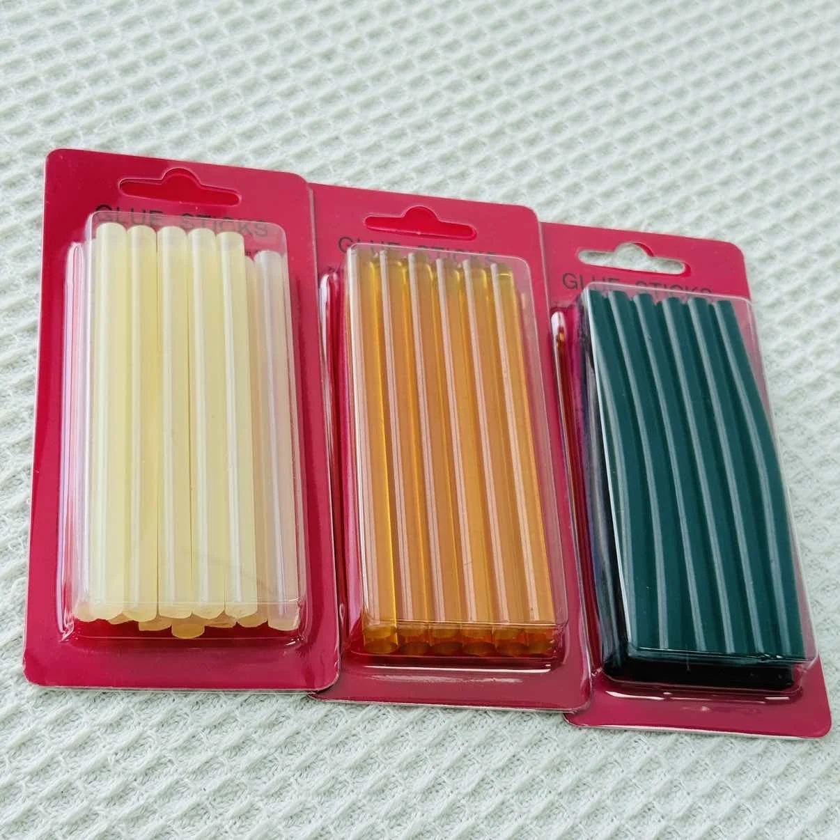 

Glue for hair extensions 7.8*100mm Keratin Glue Sticks Hot Melt Glue Sticks To Make Hair Tress Glue Sticks 3 Colors Optional