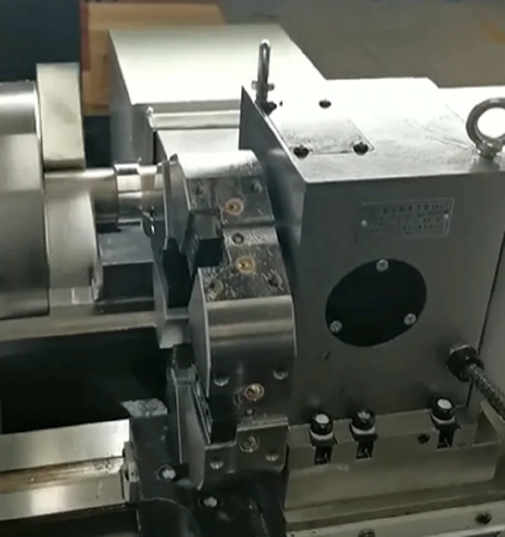 K400/1000 مخرطة CNC اقتصادية صب متكامل للسرير والقدم مغزل مستقل عالي الدقة بسعر جيد في الصين