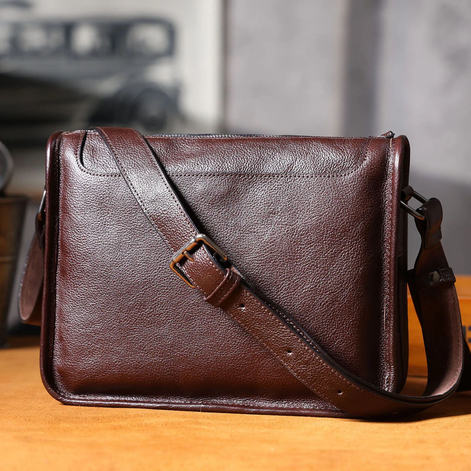 Echte Leder-Umhängetasche für Herren, Unisex, einfache Rindsledertasche, oberste Schicht pflanzlich gegerbtes Leder, modisch und lässig – Detail 7