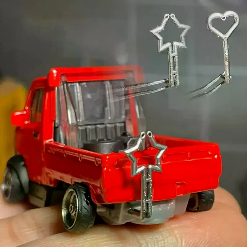 

1:64 Car Model Pentagram Heart-Shaped Exhaust Pipe Scene Decoration Suitable For Car Model Modification