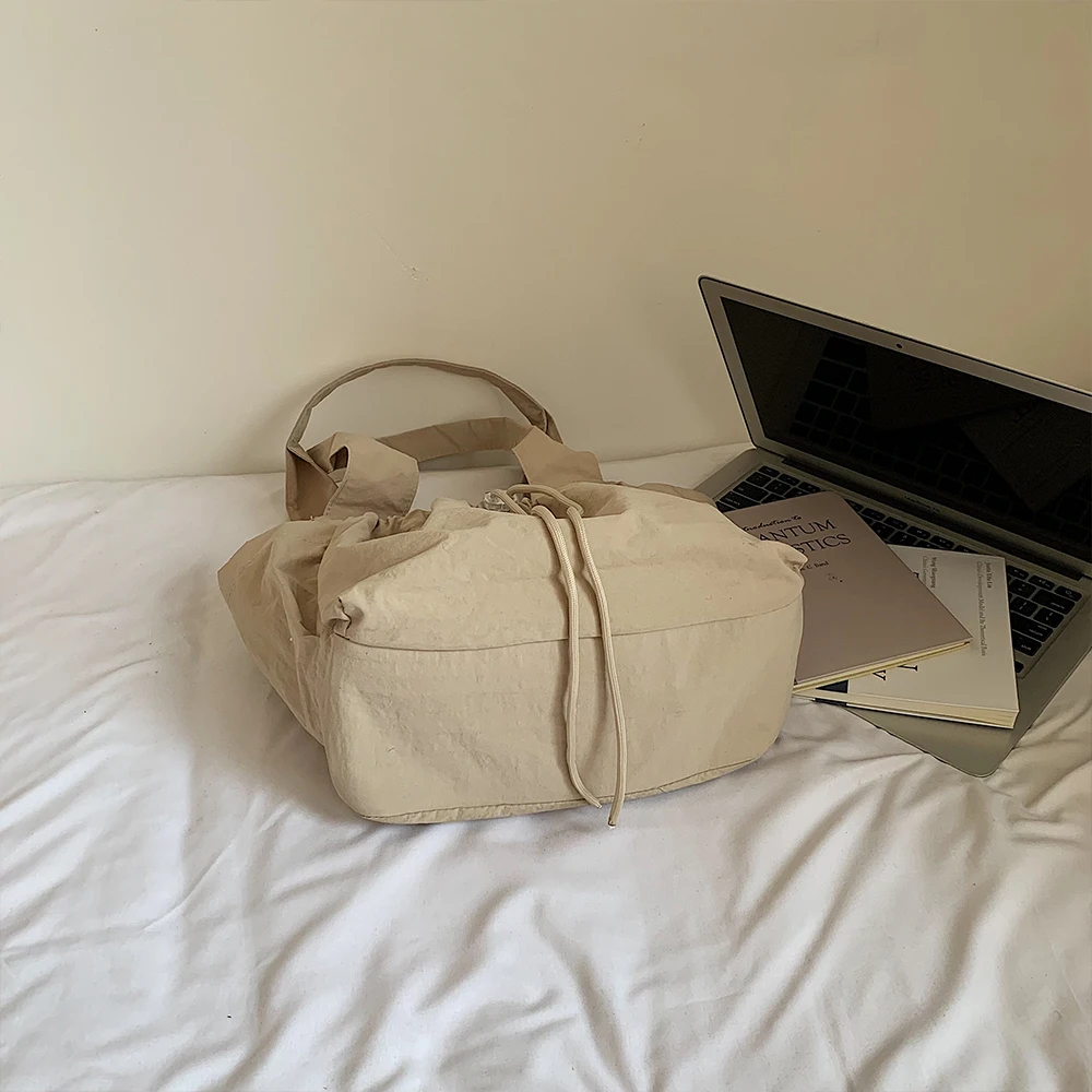 Sac fourre-tout en nylon relax - Women Bags Deals avis et prix