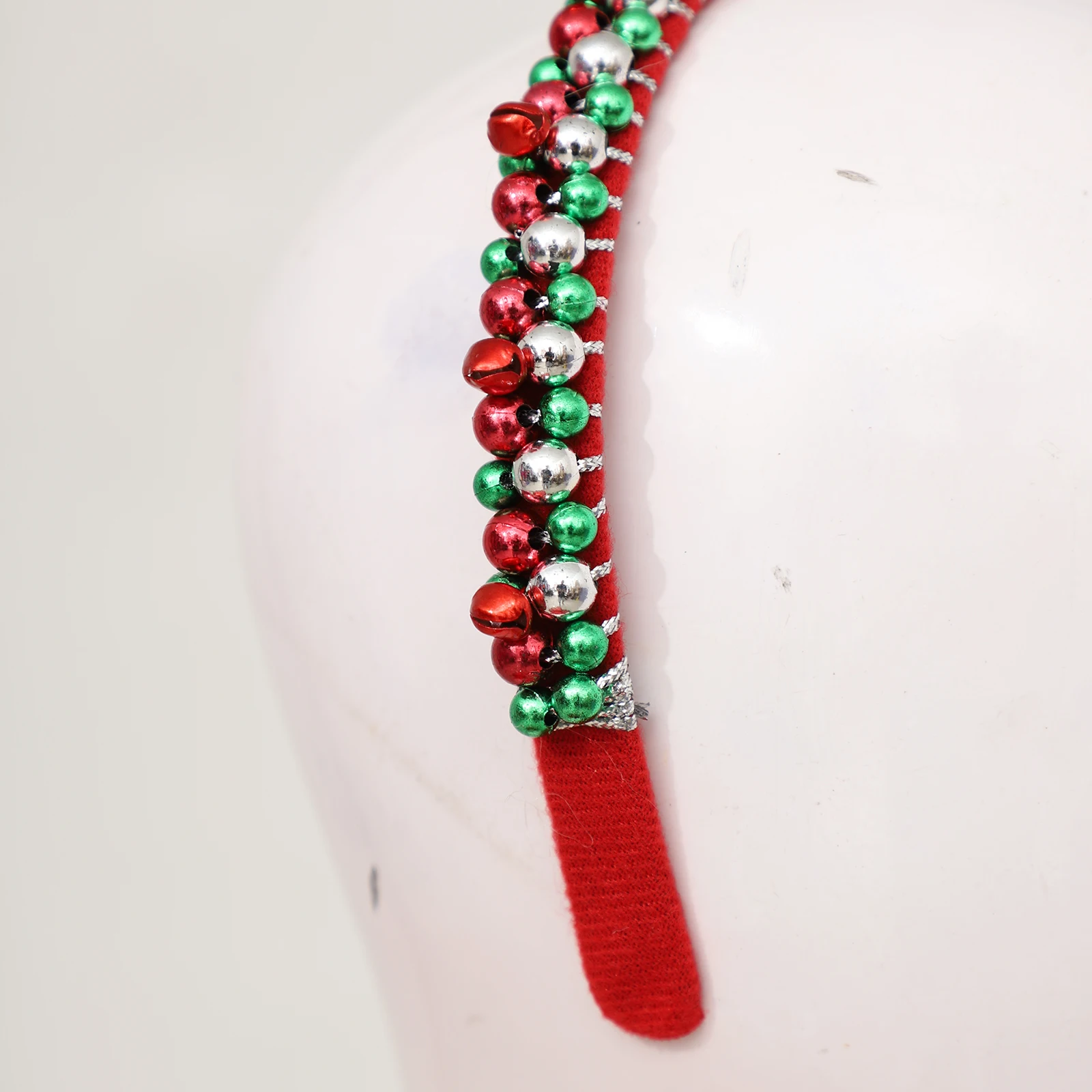 Copricapo natalizio campana fascia Jingle Bells rosso verde perline di plastica adulti bambini Xmas Festival Party Cosplay accessori per capelli